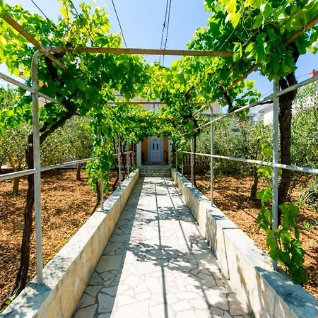 Ivana Tr - One Bedroom With Terrace A3 * Traù