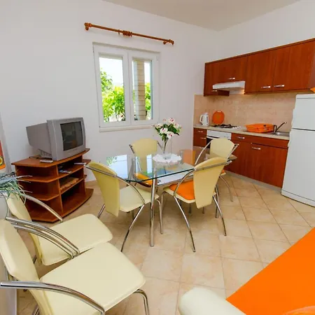 Ivana Tr - One Bedroom With Terrace A3 Apartment
