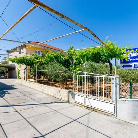 Ivana Tr - One Bedroom With Terrace A3 *